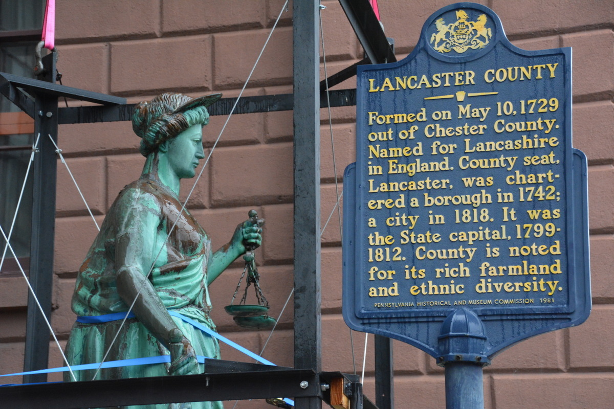 Old Courthouse Statue and Lancaster History